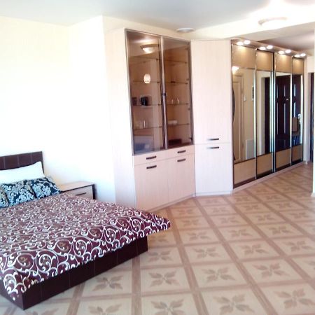 Apartment Near Dnipro Arena Kültér fotó