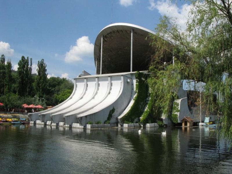 Apartment Near Dnipro Arena Kültér fotó